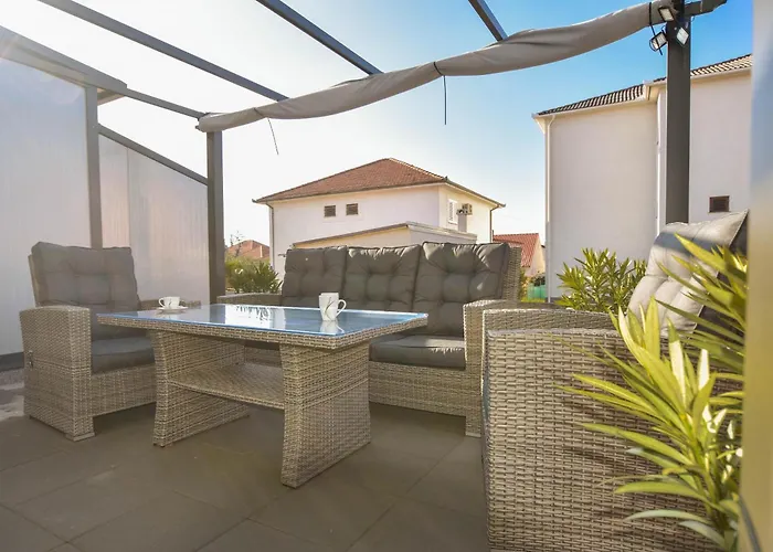 Martin * ビオグラード・ナ・モル